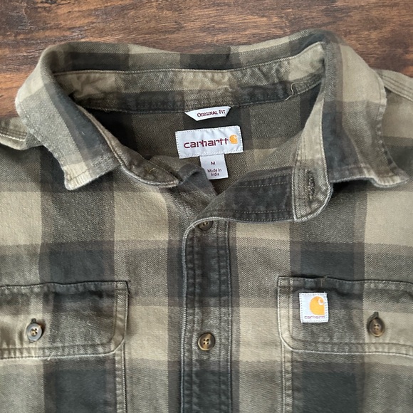 Carhartt Men's Plaid Shirt - Green and Black - Picture 2 of 5